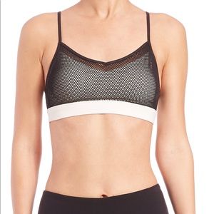 Gently Used Alo Yoga Wisteria Yoga Sports Bra 💕